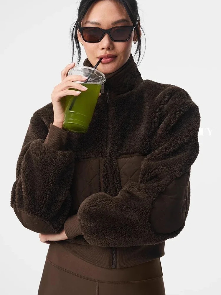 Thicken Warm Lambs Wool Short Coat Women Zipper Stand Collar Winter Jacket Fashion High Street White Jackets for 251126