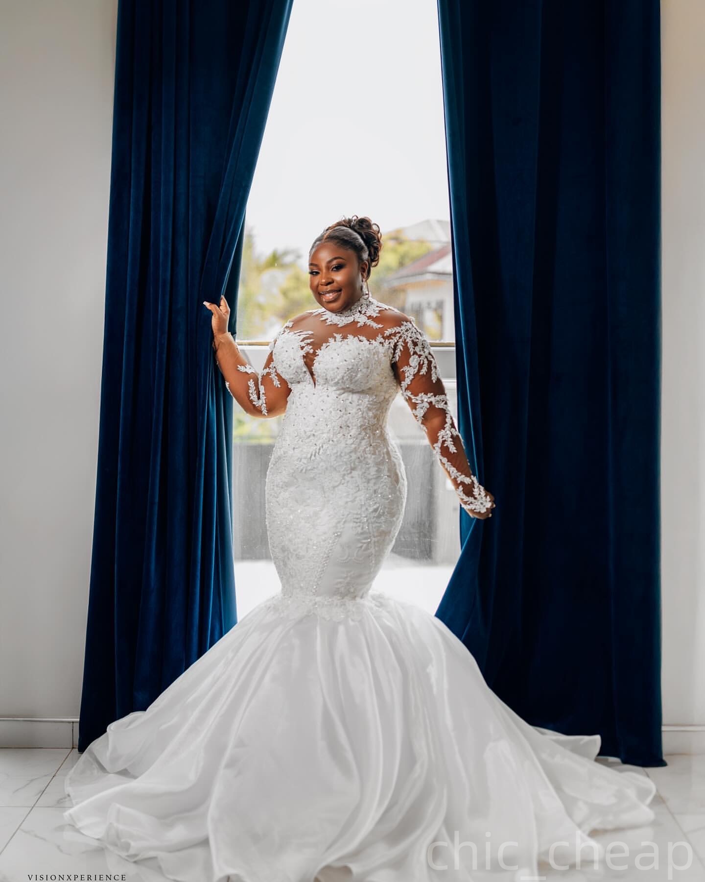 2025 Oversize Aso Ebi Plus Size White Wedding Dress Lace Beaded Full Sleeves Sheer Neck Satin Bridal Gowns Dresses ZJ055