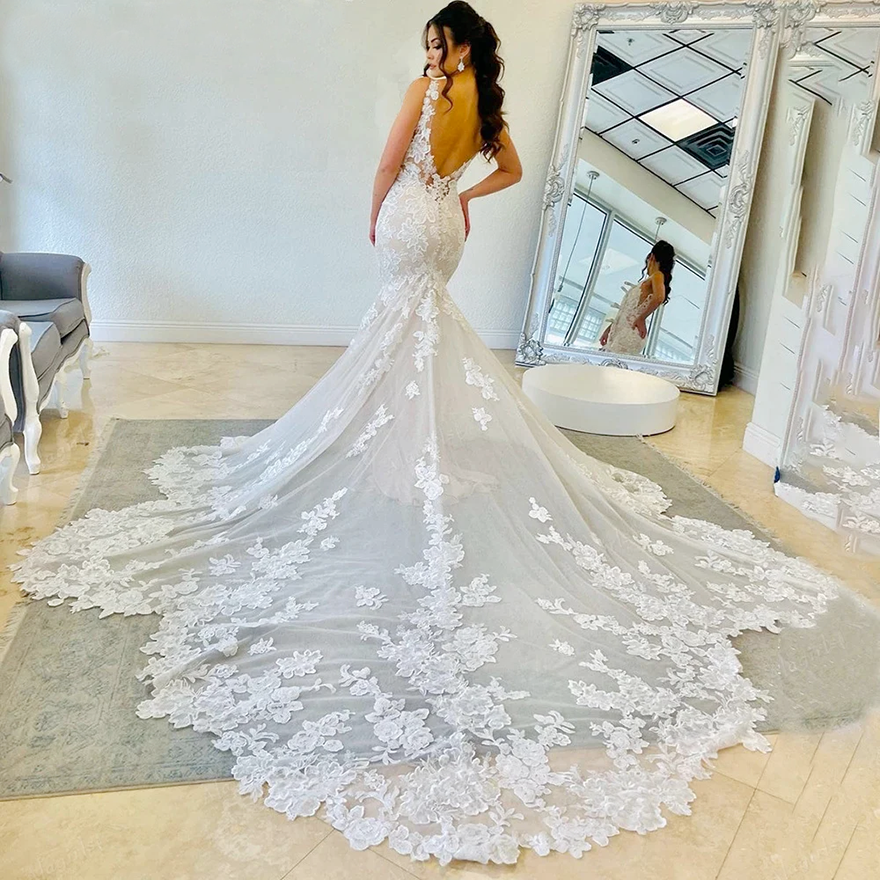 Spaghetti Strap Boho Mermaid Wedding Dress Lace Beach Wedding Dress Open Back Long Train Bridal Dress Wedding Gown Vestido Novia S3609