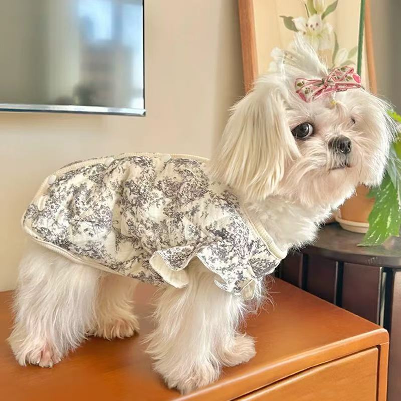 T0084Clothes dog home clothes pajamas spring and autumn autumn clothes to prevent cold air conditioning