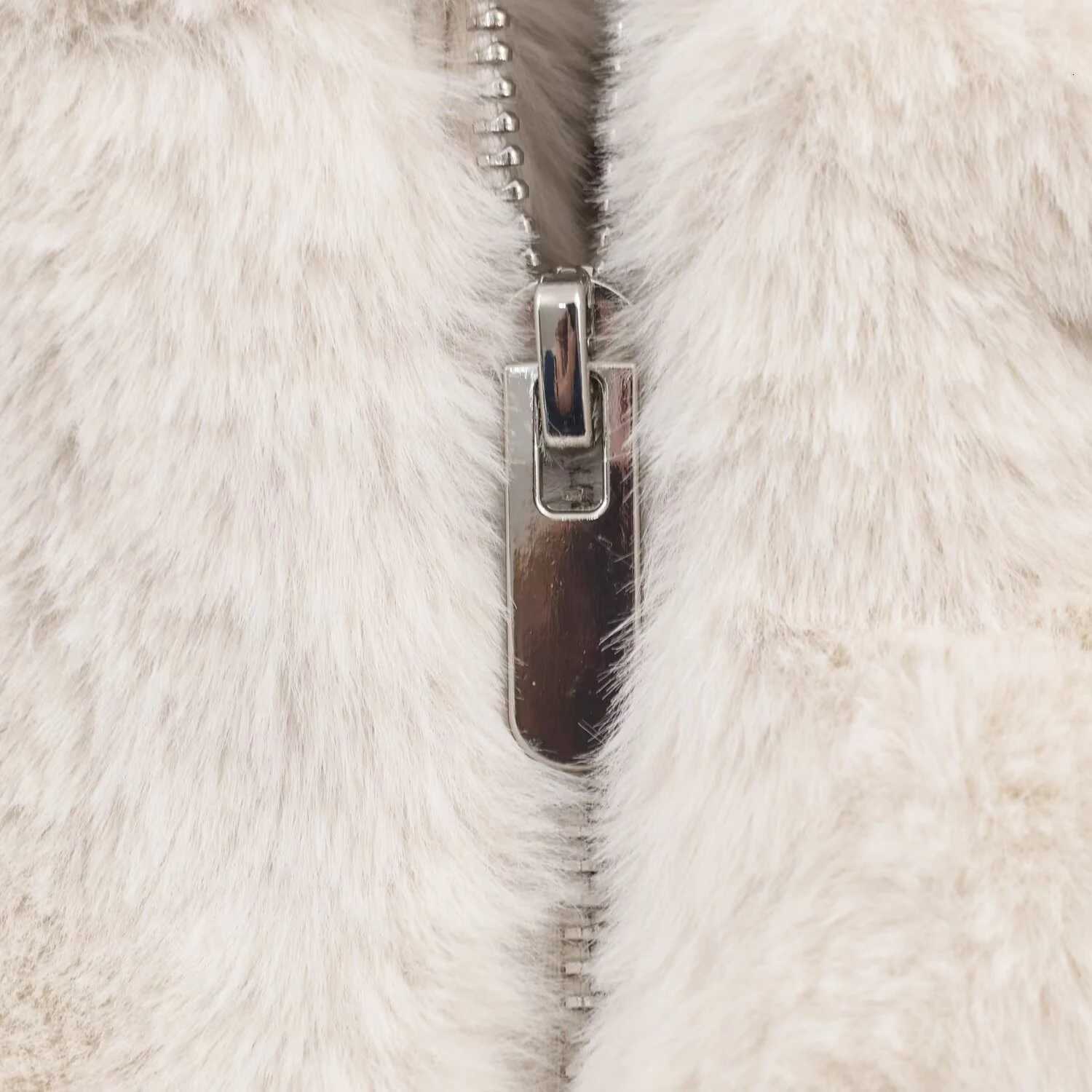 2025 autumn and winter new product spicy girl versatile artificial fur effect hooded sleeveless vest jacketT251128