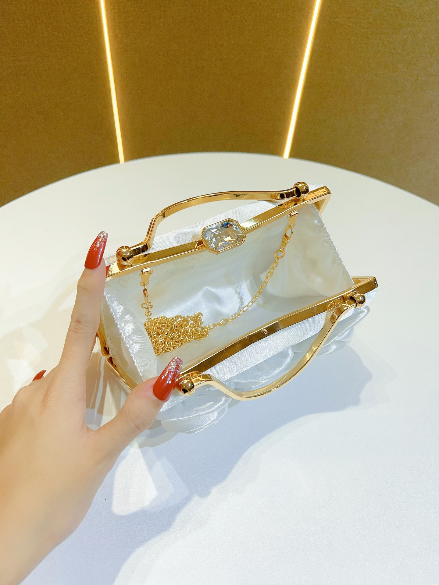 C106 Chic Luxury Rh… - image