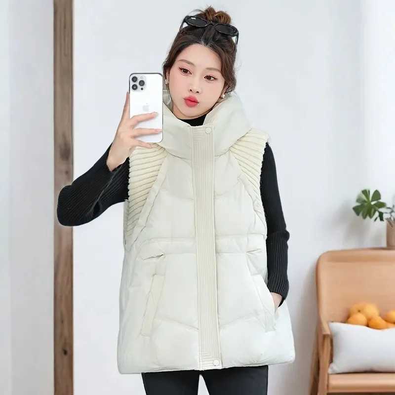 2025 New Vest Women Jacket Puffer Parkas Windproof Lightweight Hooded Warm Waistcoat Female White Duck Down Coat SleevelessT251128