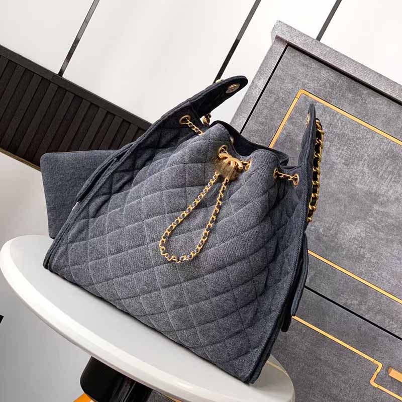 Designer 25C Tote Bag New dark denim hippie hobo shoulder bag Chain drawstring Switch Handbag small aroma style large capacity leather Luxury crossbody bag Wallet