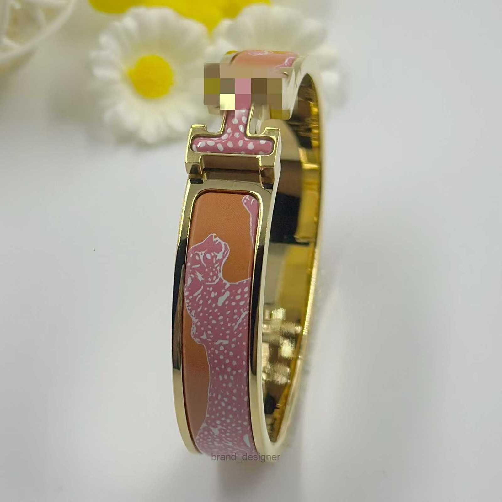 Bangle New Love Home Enamel Letter Fashion and Versatile Animal Pattern Bracelet Free shipping