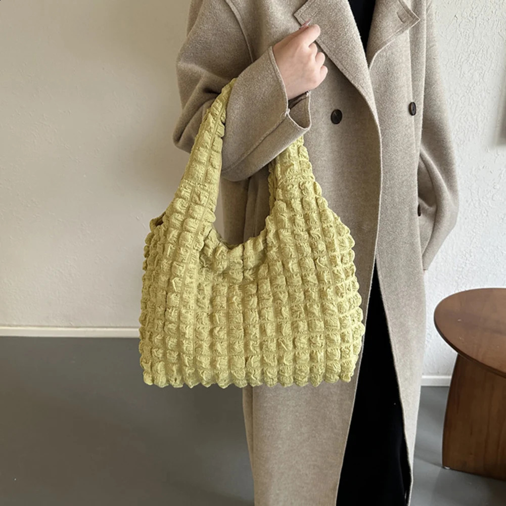 Fashion shoulder bag large Ruched womens lightweight fashion shopping dating hand-held handbag