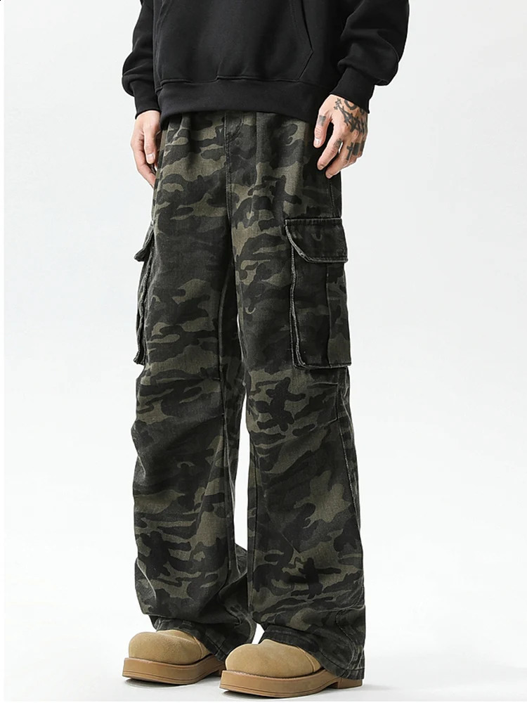 Mens fashion pants jeans washed camouflage multi pocket straight wide leg mens pants jeans style 250423