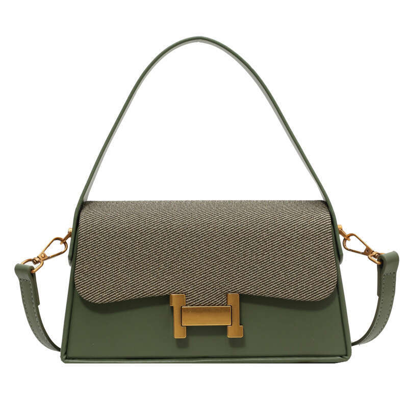 Bag women's 2024 new niche design, simple and fashionable texture, single shoulder crossbody bag, stylish H-buckle small square bag