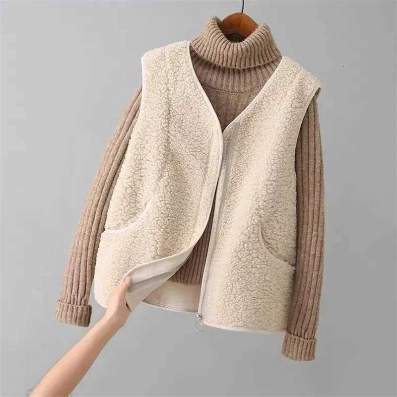 Women Fashion Large Size 4XL Vest Tops Coat Korean Female Waistcoat Jackets Autumn Winter Ladies Lamb Wool Sleeveless OuterwearT251128