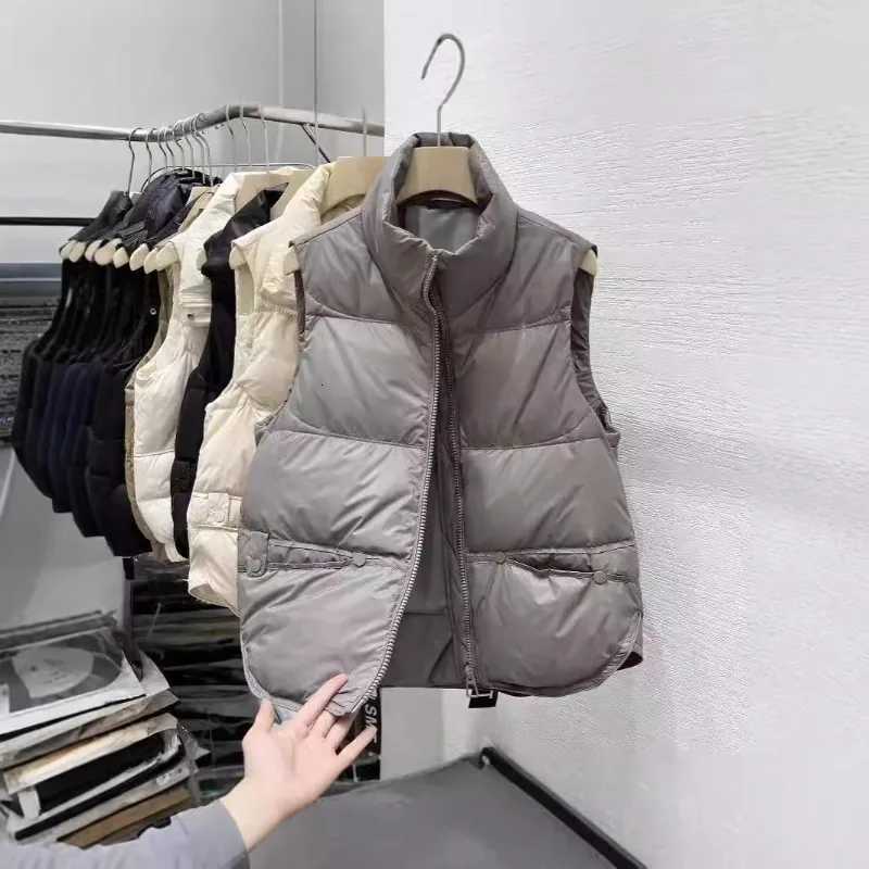 Short Vest Jackets Women New 2025 Spring Autumn Loose Sleeveless Coat Warm Tank Waistcoat Outerwear Sleeveless Tops FemaleT251128