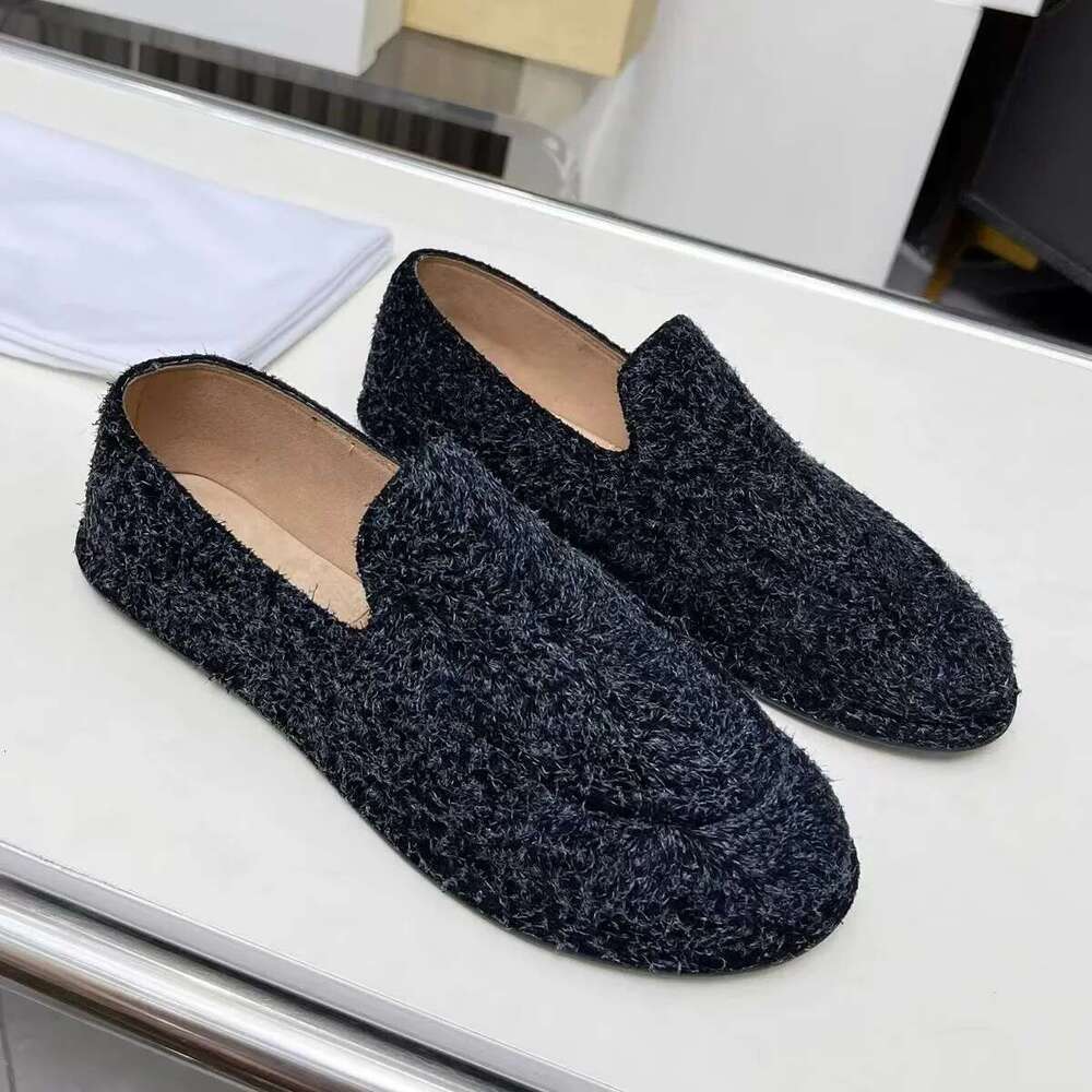 2025 soft soled loafers for women's spring and summer new style, one foot casual shoes, suede flat sole single shoe trend