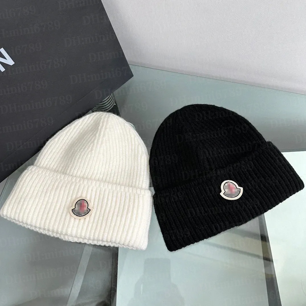 Men's and women's knitted cap fashion designer hat autumn and winter new woolen cap outdoor warm travel beanie