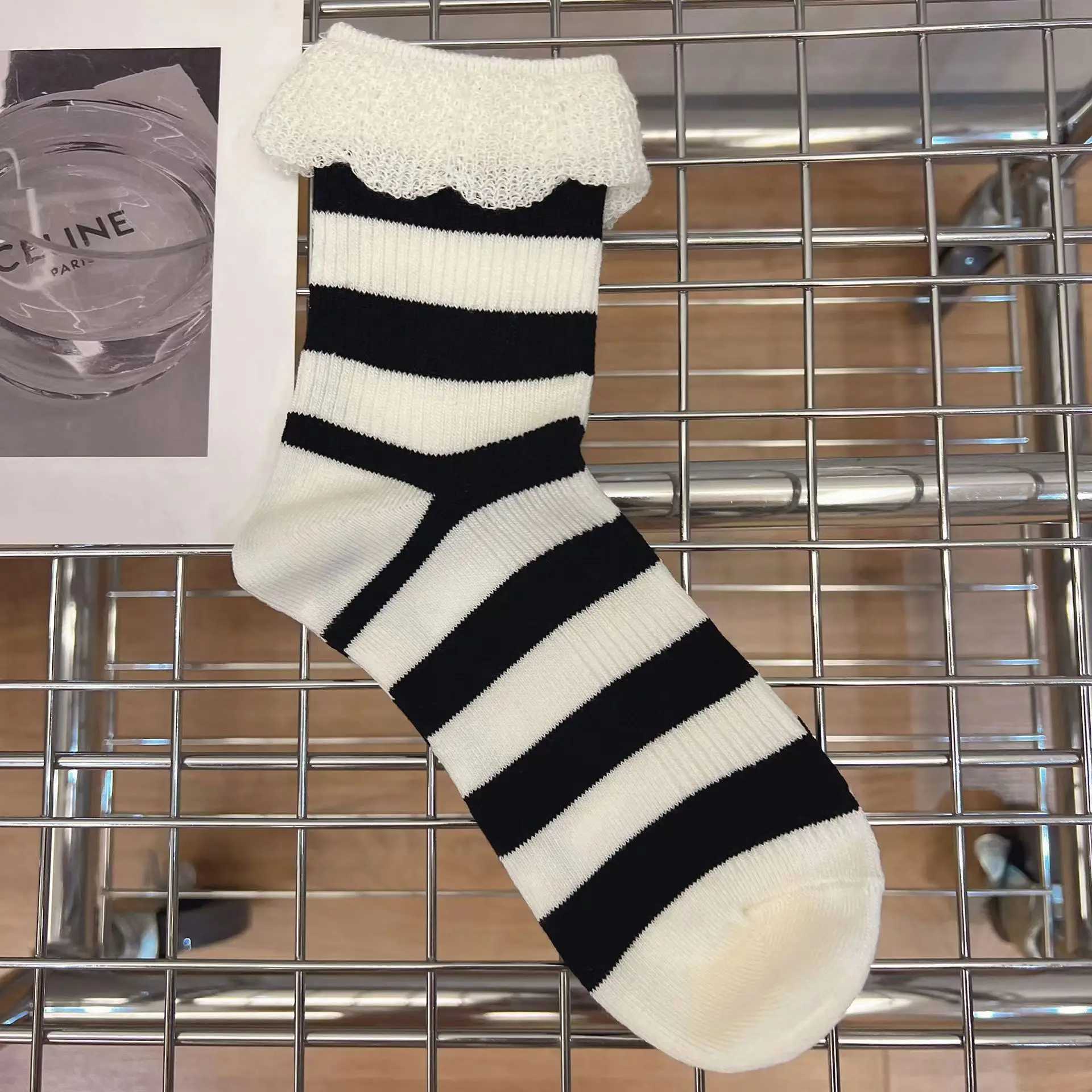 Women Socks Cotton Black White Striped Camellia Flower Socks For Ladies Girls Gift Calcetines Mujer Lolita Cute Kawaii Lace Sock J251128