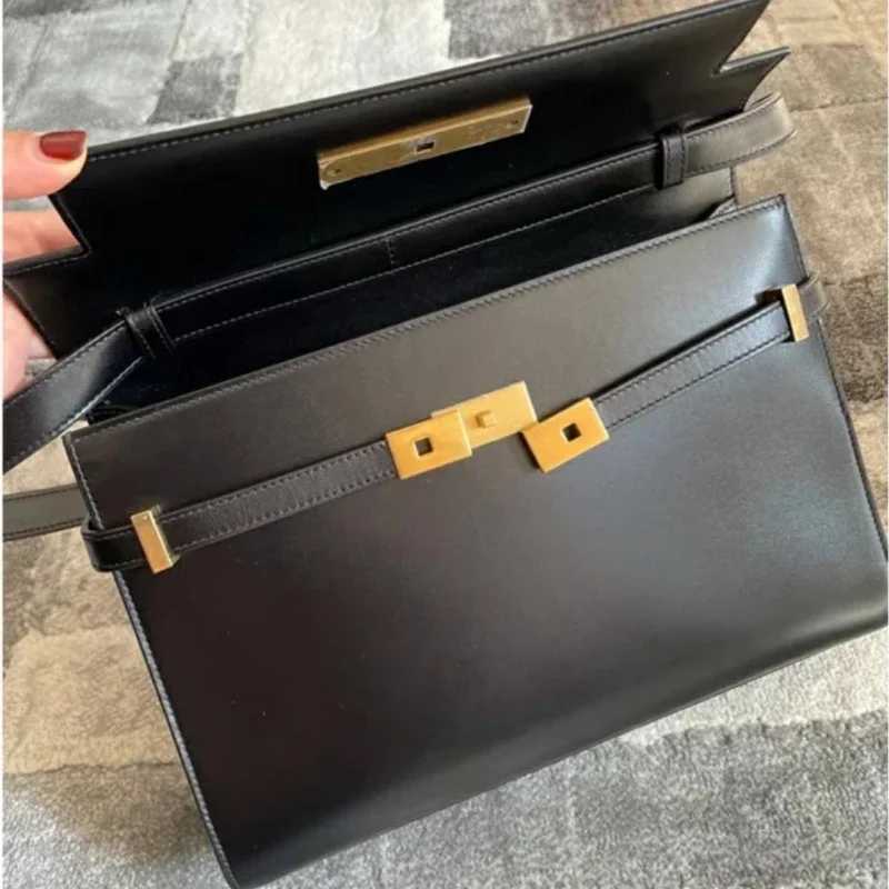 Luxury designer handbag fashionable underwear bag high-quality genuine leather horizontal shoulder large capacity square bag Z250425