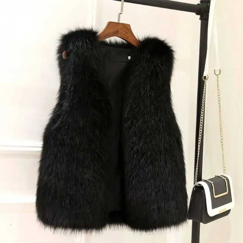 Women Fur Vest 2024 Autumn Female Waistcoat Faux Fox Fur Coat Women Warm White Black Gray Jacket Large Size 3XL Sleeveless CoatT251128