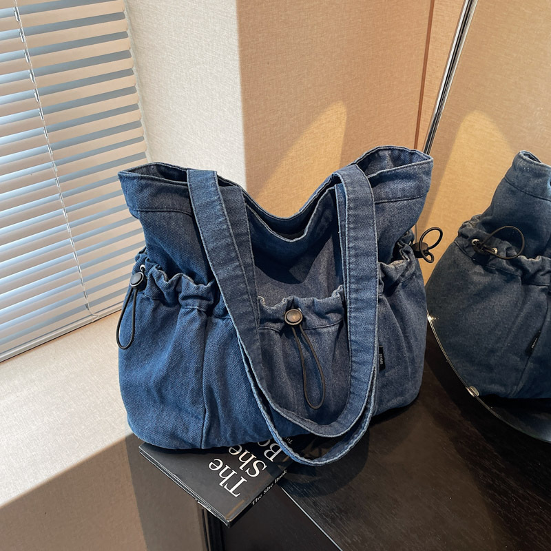 2025 Trendy Extra Large Women's Shoulder Bag - Washable Denim Crossbody Purse for Daily Use, Stylish Casual Tote with Multiple Pockets | Free Shi