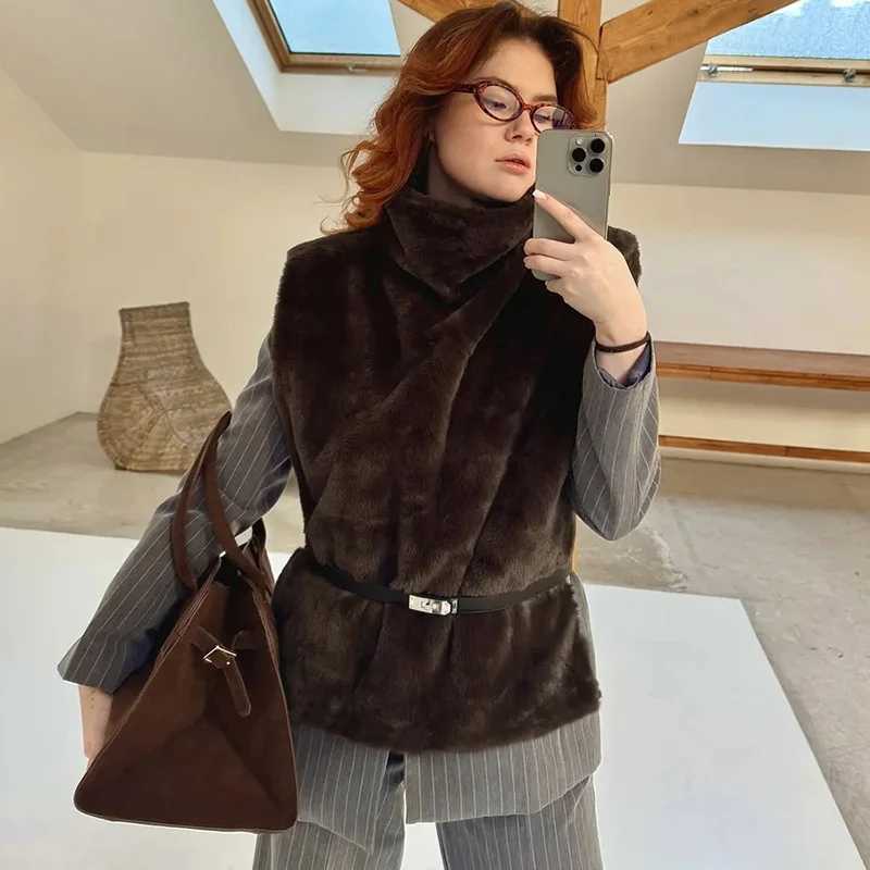 Ticketsx Women Wool Vest Jacket Fashion New Solid Sleeveless Winter Warm Vest Jacket Vintage Casual Female High Street JacketT251128