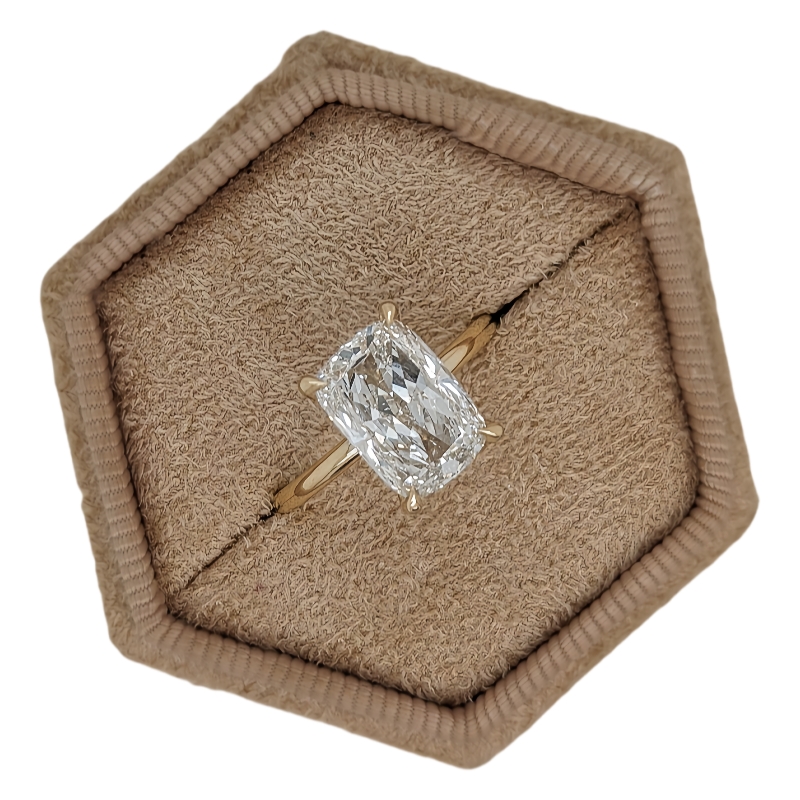 Jewelry 18K Yellow Gold Elongated Cushion Cut 4.0 Carat Lab Grown Diamond Solitaire Womens Gold Ring IGI Certificate Gold Ring For Women