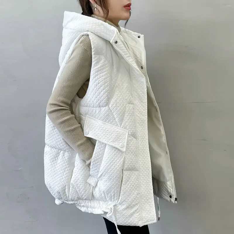 New Autumn Winter Womens Vest Jacket Fashion Down Cotton Vest All-match Hooded Sleeveless Loose Female Waistcoat Outwear TopsT251128