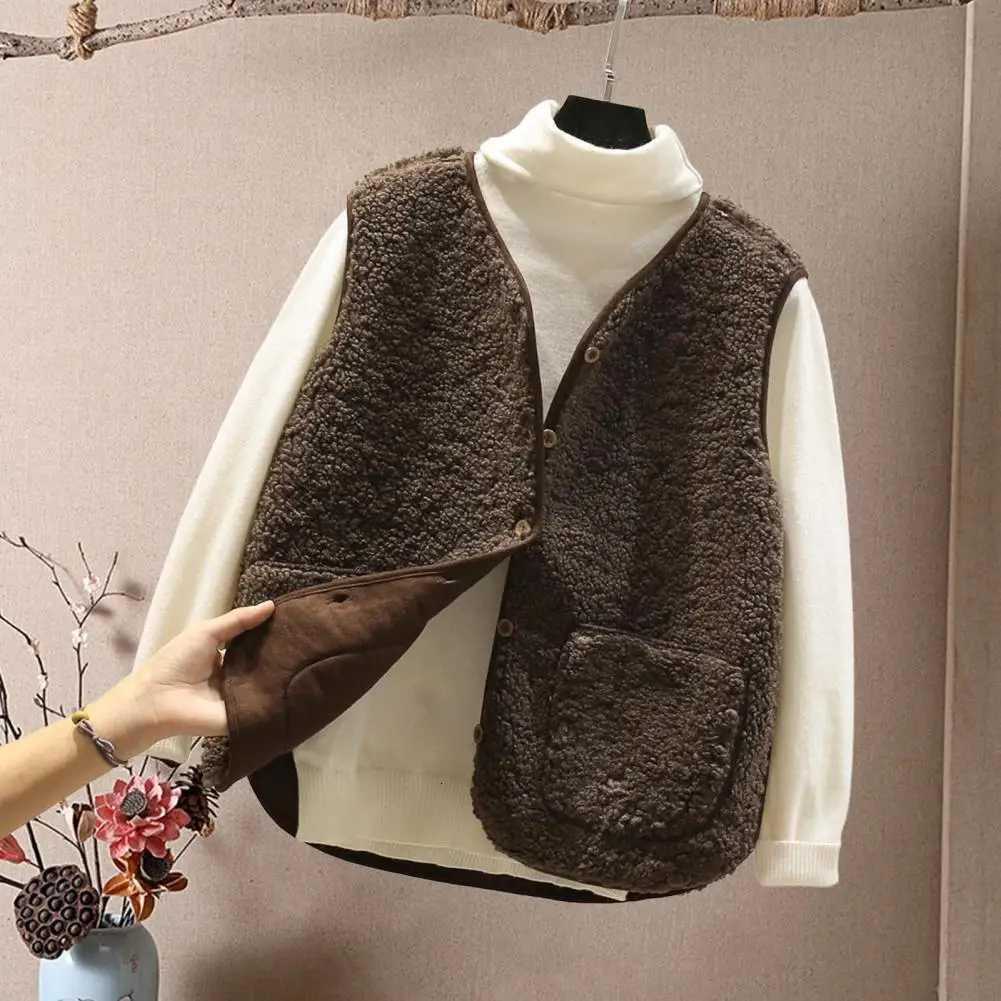 Vests New Spring Autumn Women Button Waistcoat Lamb Hair Winter Thermal Warm Thick Fleece Vests Sleeveless Jacket Ladies CoatsT251128