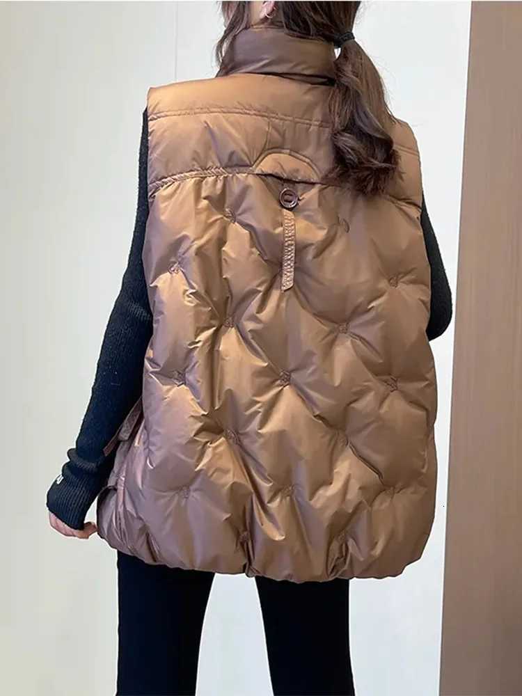 Women Loose Down Cotton Vest Autumn Winter Women Zipper Large Pocket Waistcoat Vests Female Solid Sleeveless Waistcoat VestsT251128
