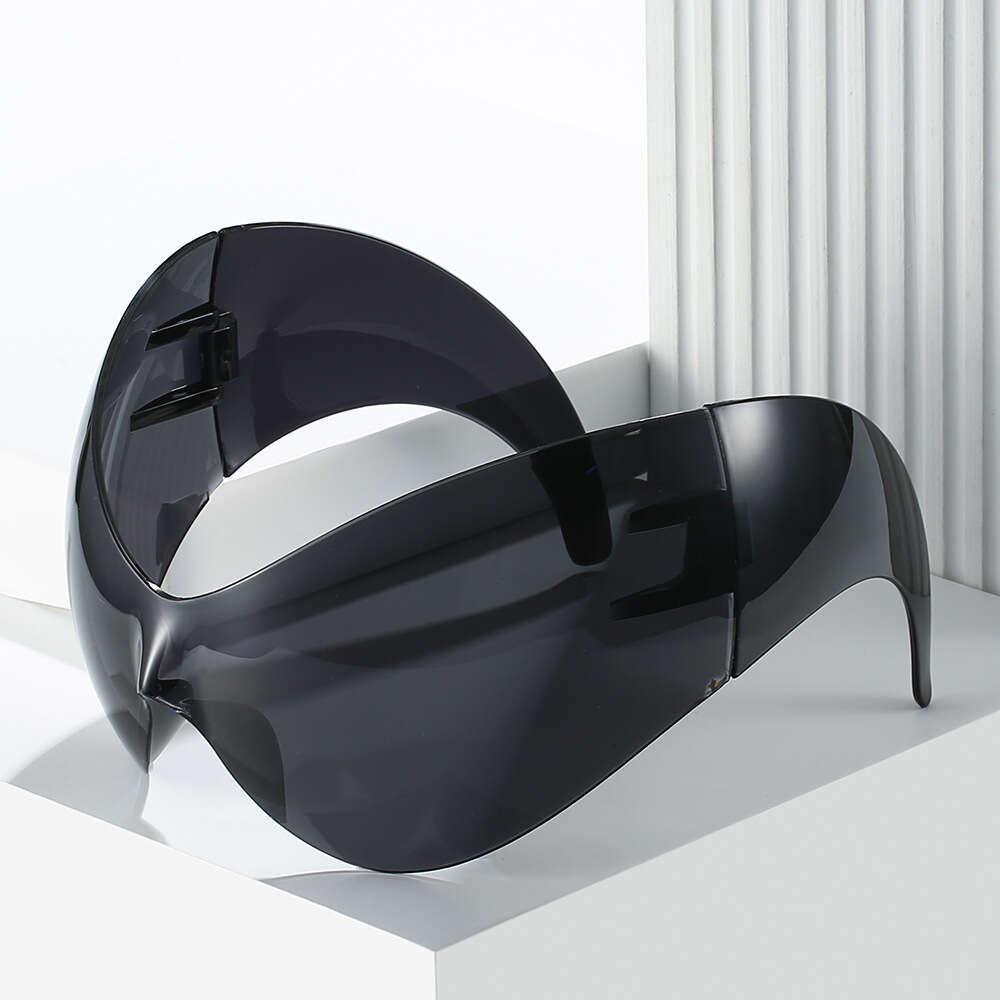 Cross-Border New Large Frame Sports Sunglasses European and American Personality Integrated Novelty Cat Eye Alien Cycling Glasses