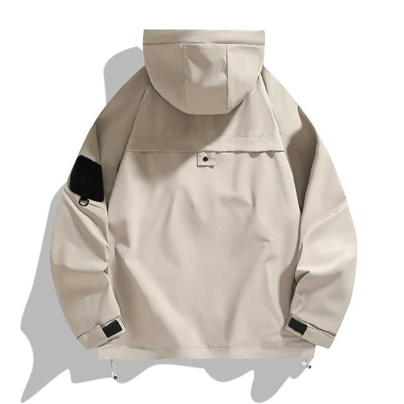 Autumn Winter Fashion Men Jacket New Casual Comfort Windproof Solid Tops Outdoors Loose Multiple Pockets Hooded Coats Men M251128