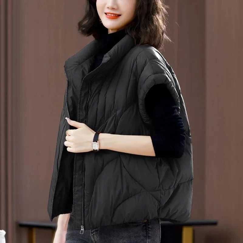 2025 New Korean Womens Vest Puffer Jacket Casual Parkas Round Neck Down Cotton Vest Loose-fit Slim Female Warm Snow Wear TopT251128