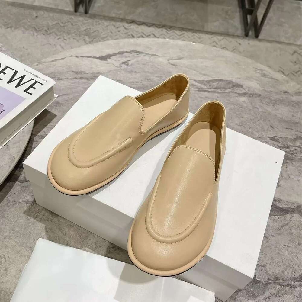 2025 soft soled loafers for women's spring and summer new style, one foot casual shoes, suede flat sole single shoe trend
