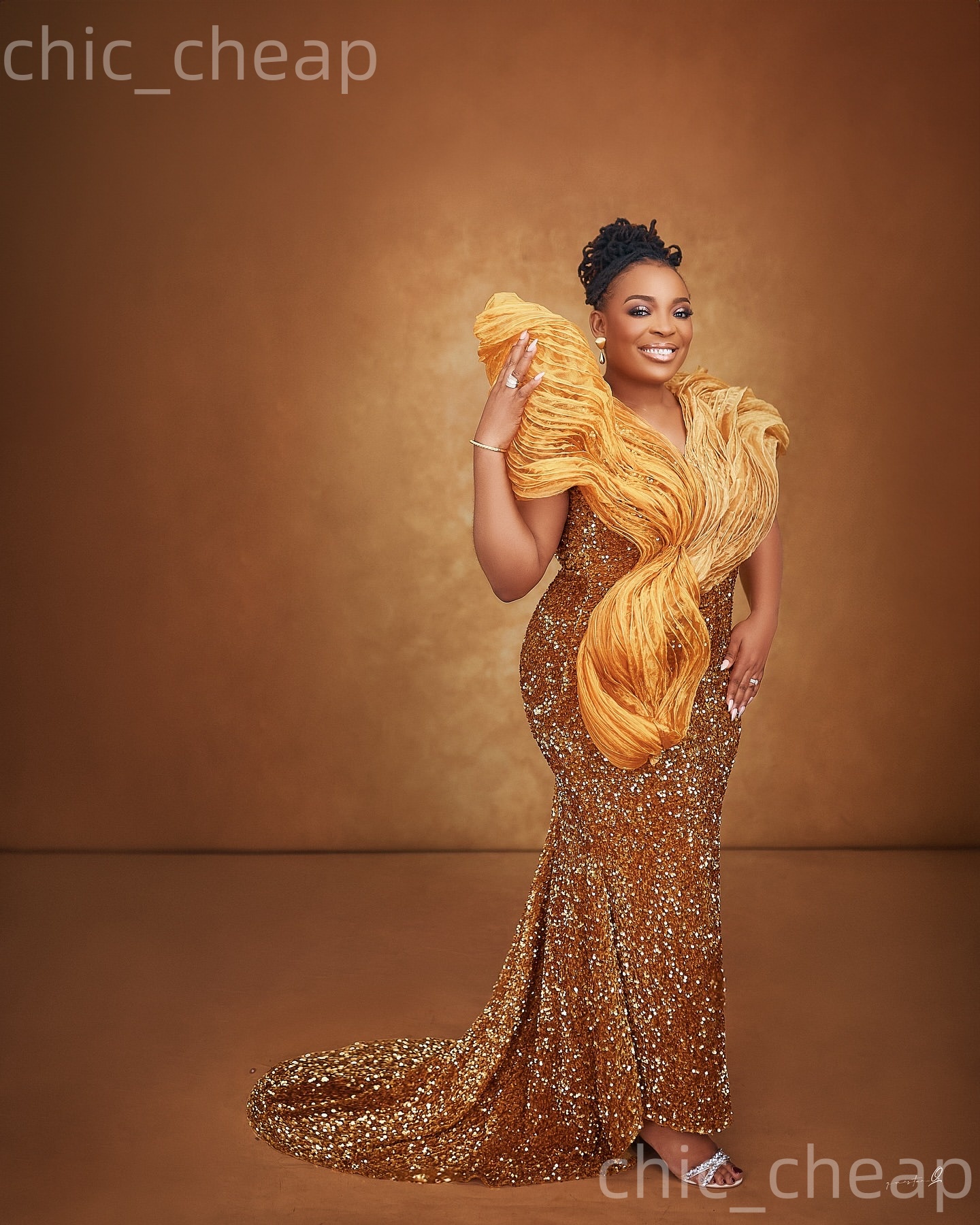 Aso Ebi Gold Mermaid Prom Dresses 2026 V-neck Stylish Sequined Evening Formal Party Second Birthday Engagement Gowns Plus Size Dress For Special Occas