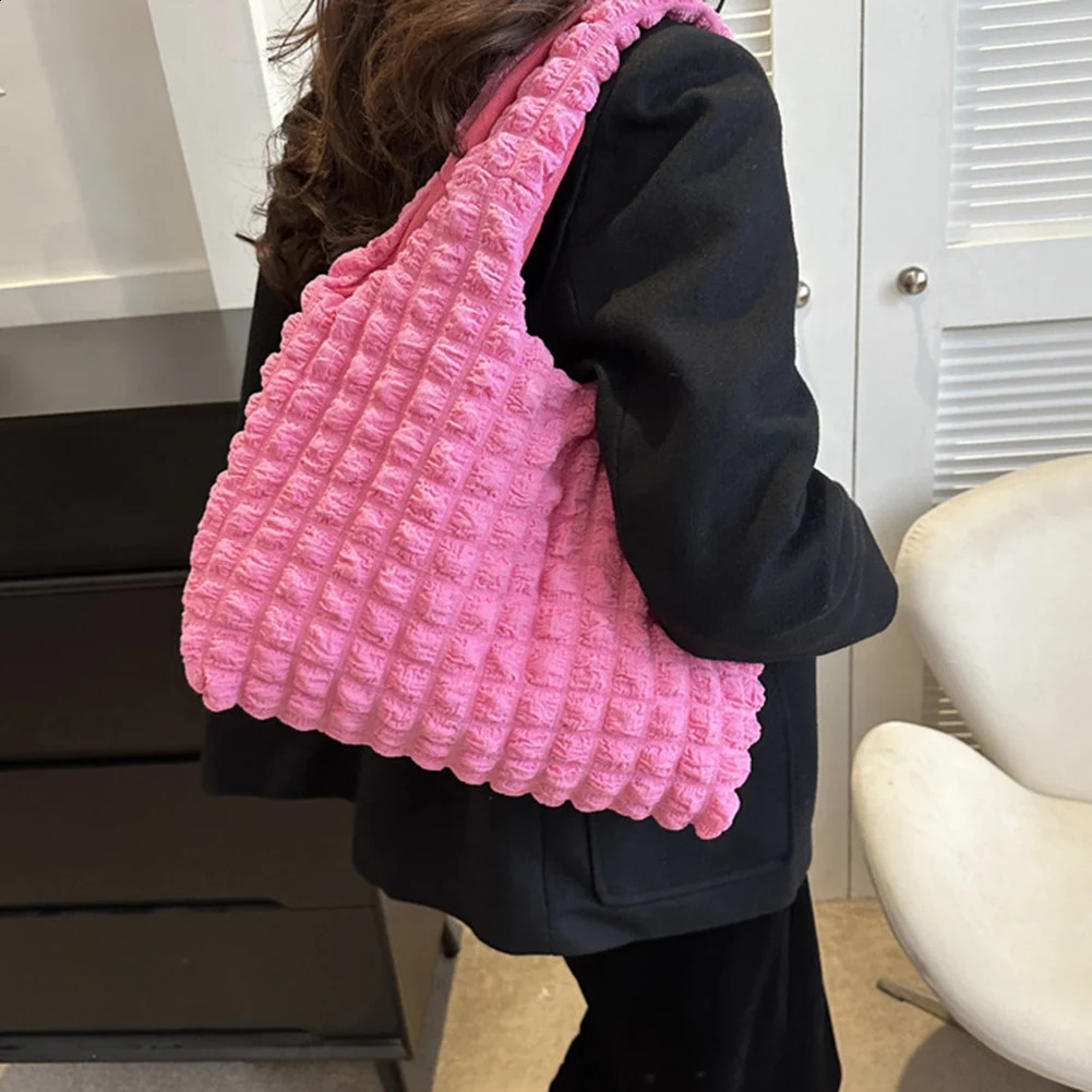 Fashion shoulder bag large Ruched womens lightweight fashion shopping dating hand-held handbag