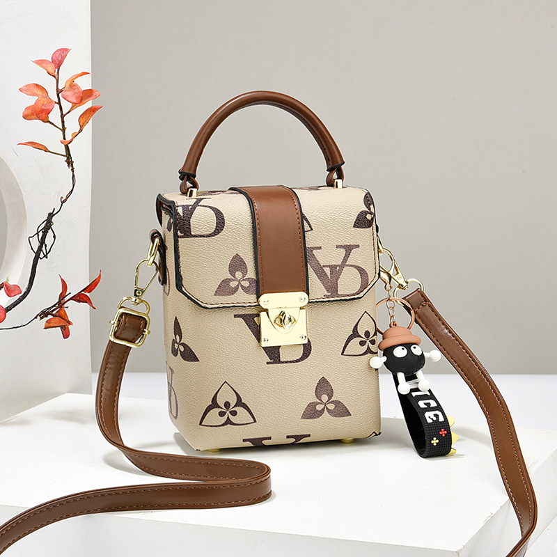 Free Shipping 2025 Summer Fashion Printed Mini Square Women New Letter Pattern Versatile Minimalist Multi Color Shoulder Crossbody Bag