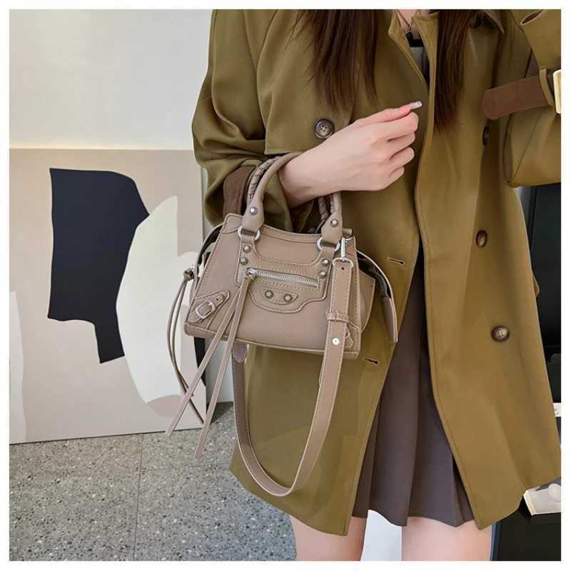 2025 New Crossbody Bags for Women High Quality PU Leather Small Square Bag Designer Shoulder Bag Cute Purse and Handheld K251128