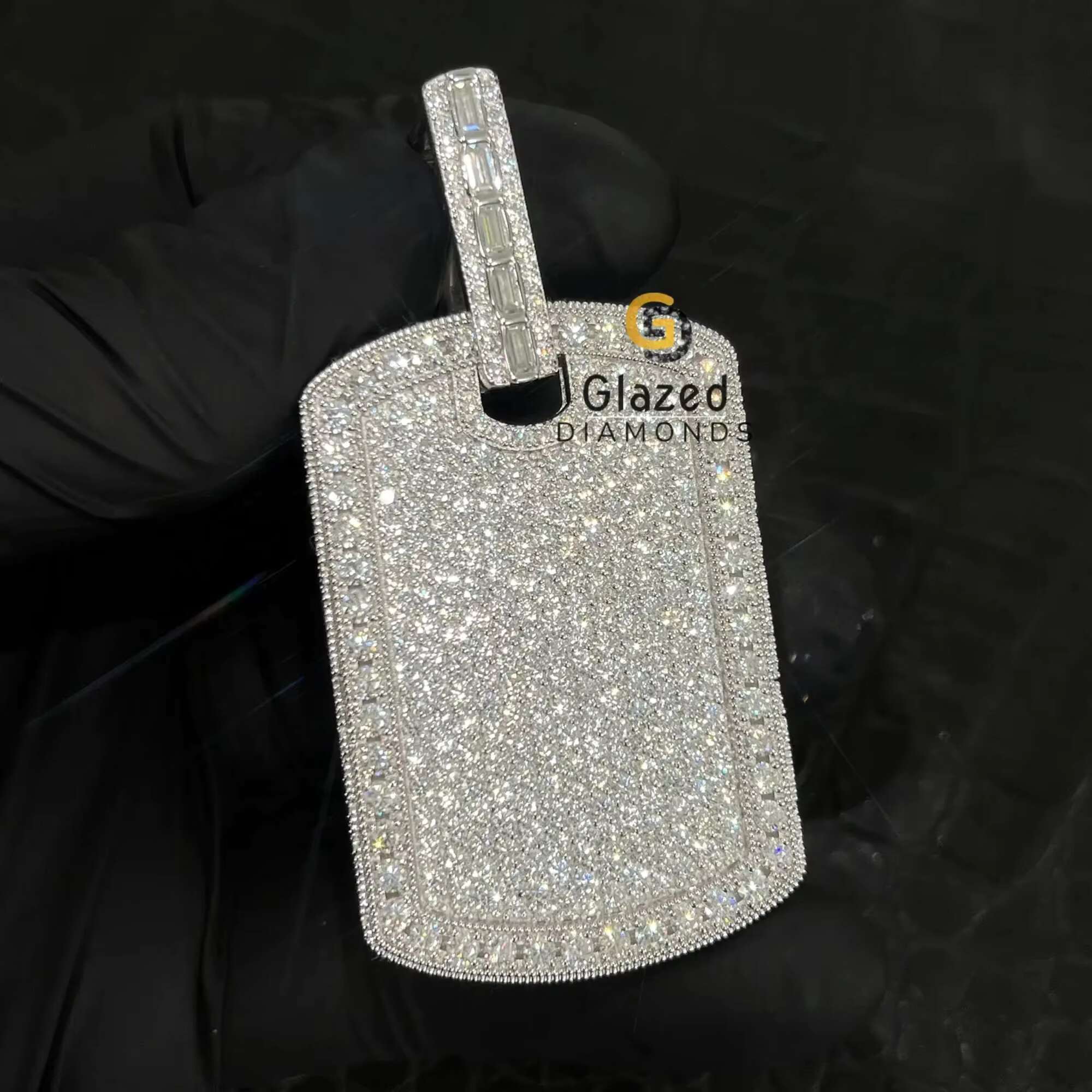 Trending 10 Kt White Gold Hip Hop Pendant in Wholesale Price High Quality Moissanite Round Cut Diamond With Enhance Vvs Clarity