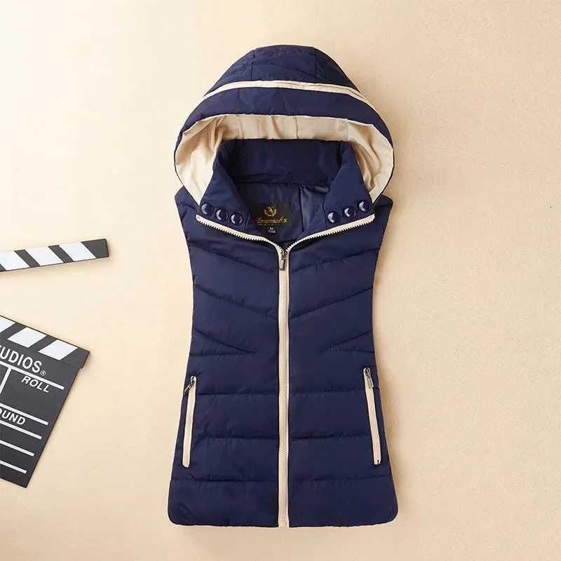 2024 Autumn Winter New Hooded Cotton Warm Vest Female Students Streetwear Korean Loose Sleeveless Parkas Vest WomenT251128