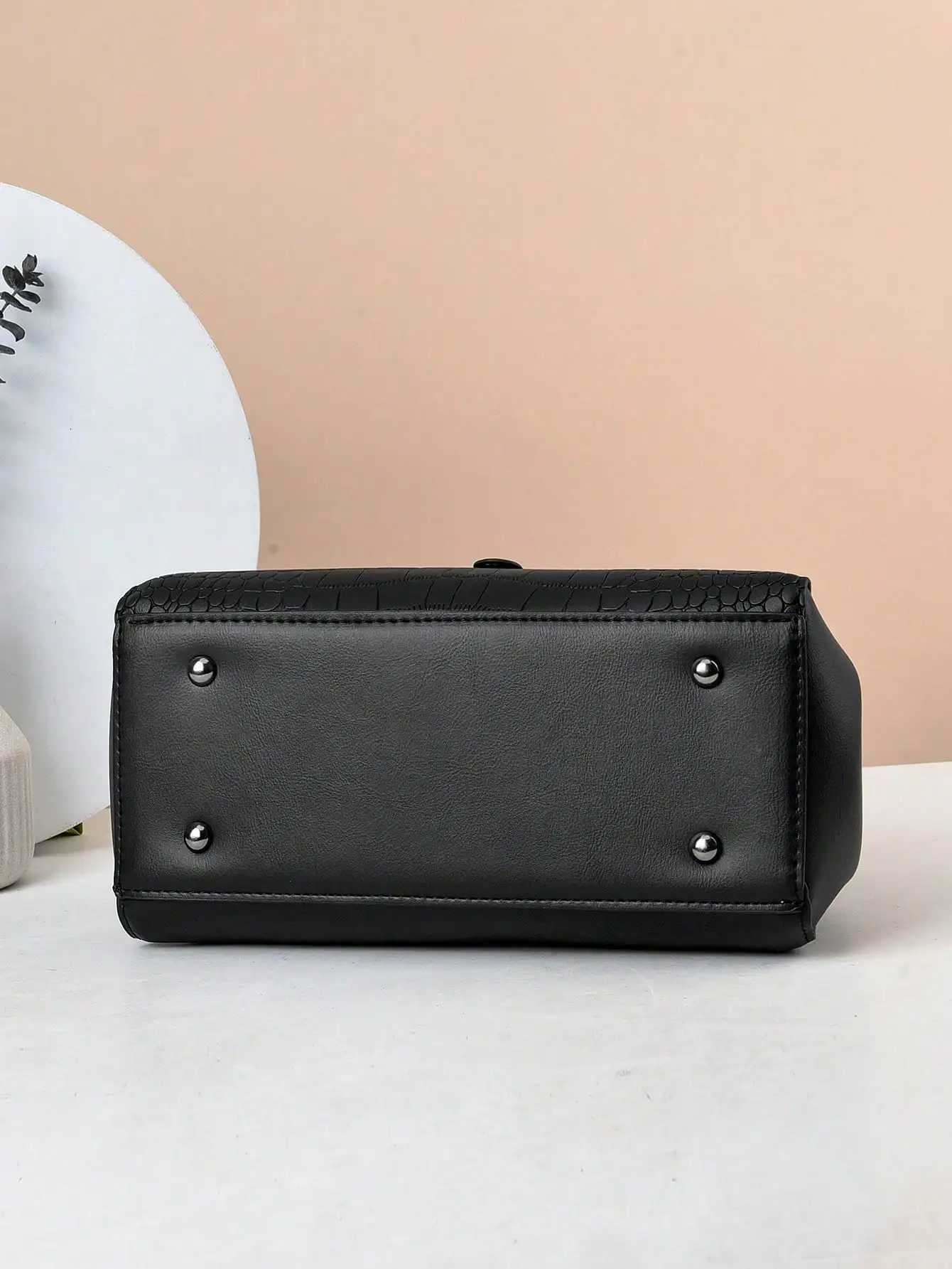 Crocodile pattern womens bag elegant and fashionable shoulder bag large capacity casual simple handbag K251128