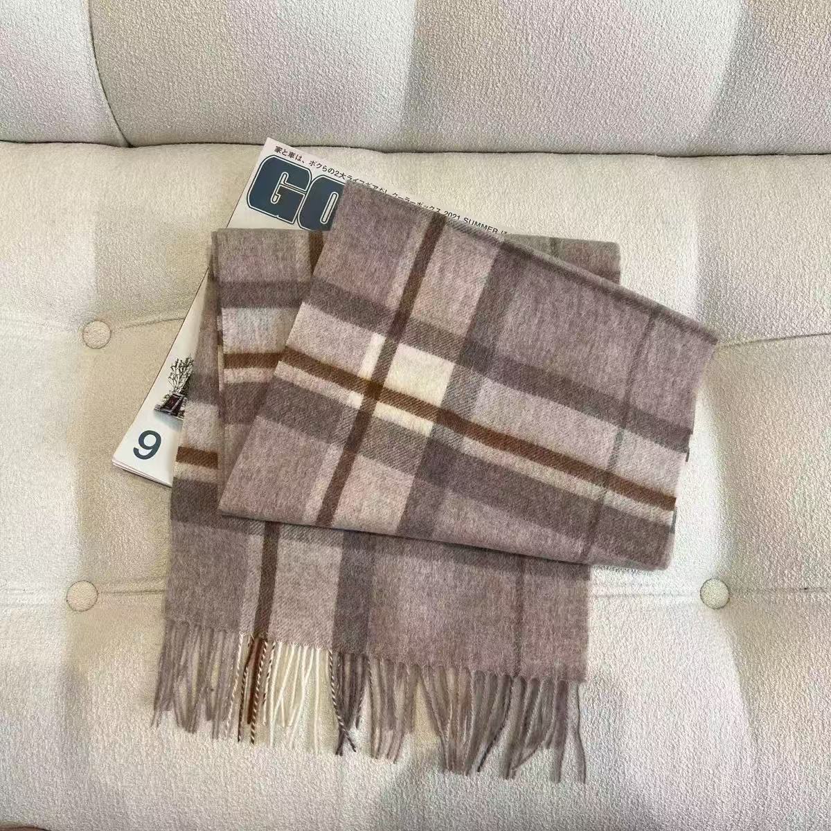 FFFF 100% Pure Wool Plaid Scarf, Simple, Versatile, Warm, Korean Style Neck Warmer for Women