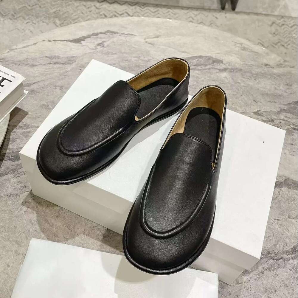 2025 soft soled loafers for women's spring and summer new style, one foot casual shoes, suede flat sole single shoe trend