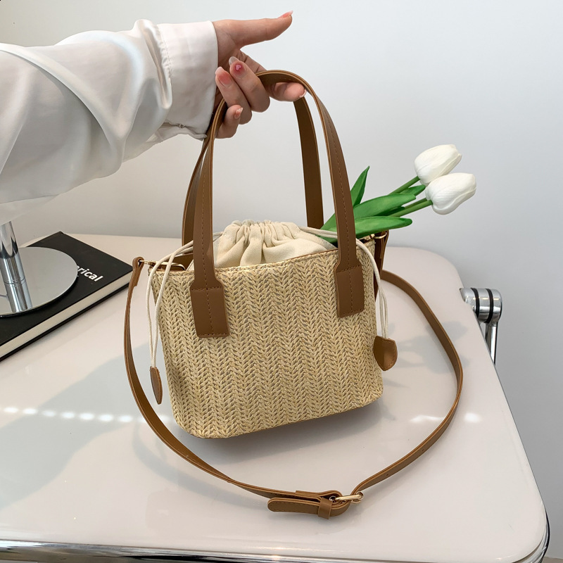 Spring and summer new fashionable western-style handbag with drawstring sealing personalized crossbody bucket bag 241125