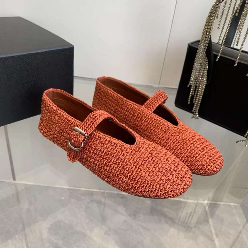 Designer Brand 2025 Weaving One Button Ballet for Women Retro Hollow Leather Flat Bottom Mary Jane Single Shoes