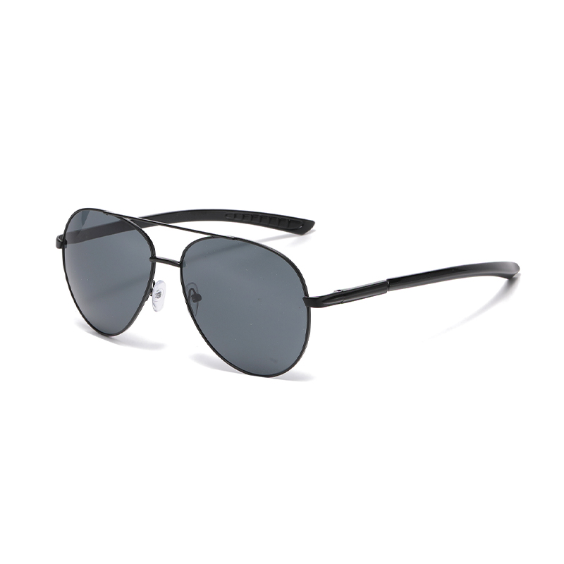 3 - piece Stylish Unisex Sunglasses Collection: Illuminate Trendy Looks