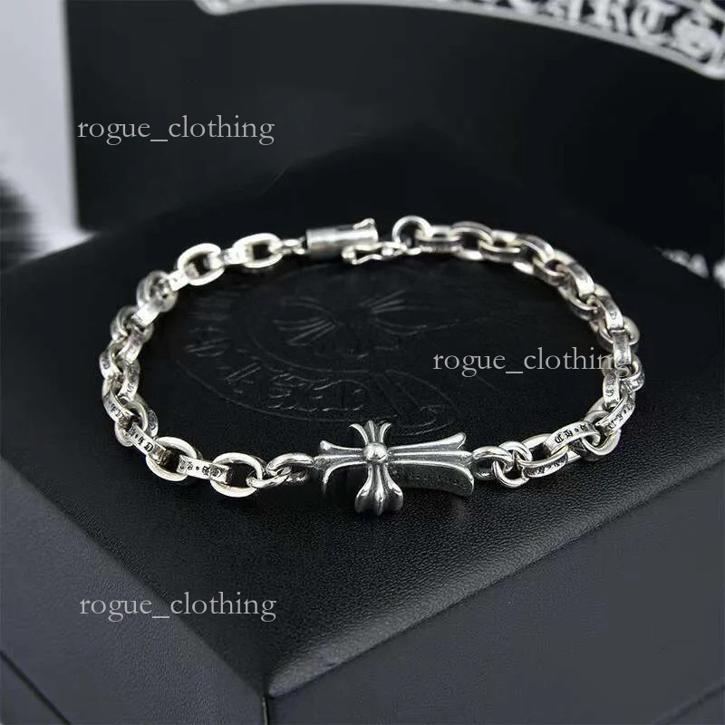 Chrome Bracelet Fashion crome harts Bangles Designer Cheome Thai Silver Classic Chome Bracelet High Quality Vintage Chroem Dice Detail Women Men Accessory 99d