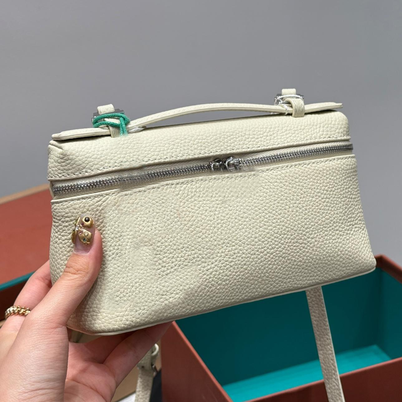 Luxury Designer bag Vanity bag Cosmetics bag Genuine Leather bag Vanity-bag 9 Colors Large Capacity Travel Partner Make-up purse