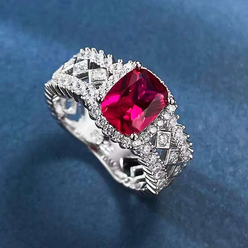 High Quality Luxury 925 Sterling Silver Womens Rings 6*8mm Pigeon Blood Ruby and Royal Sapphire Gemstone Moissanite Rings