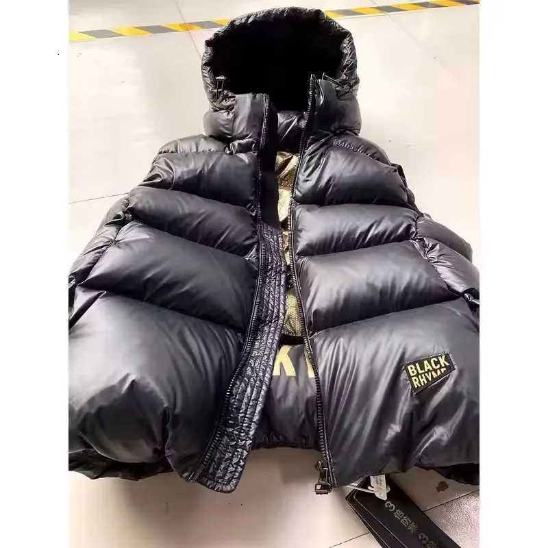 Detachable Hood Down Vest Womens Short Puffer Outwear 2025 Autumn Winter New Fashion Loose Thick Warm Puffer Waistcoat FemaleT251128