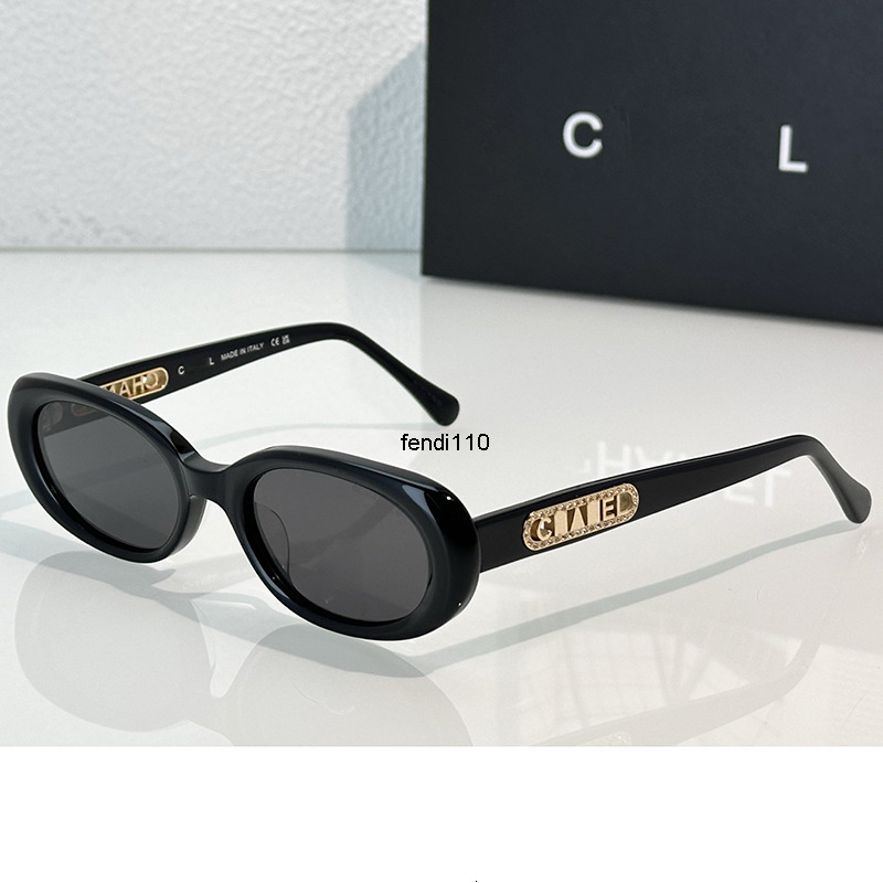 Sunglasses luxury designer Sunglasses for women oval fashion letters Polygons Hollow Classic frame Outdoor Beach Sun Glasses For women