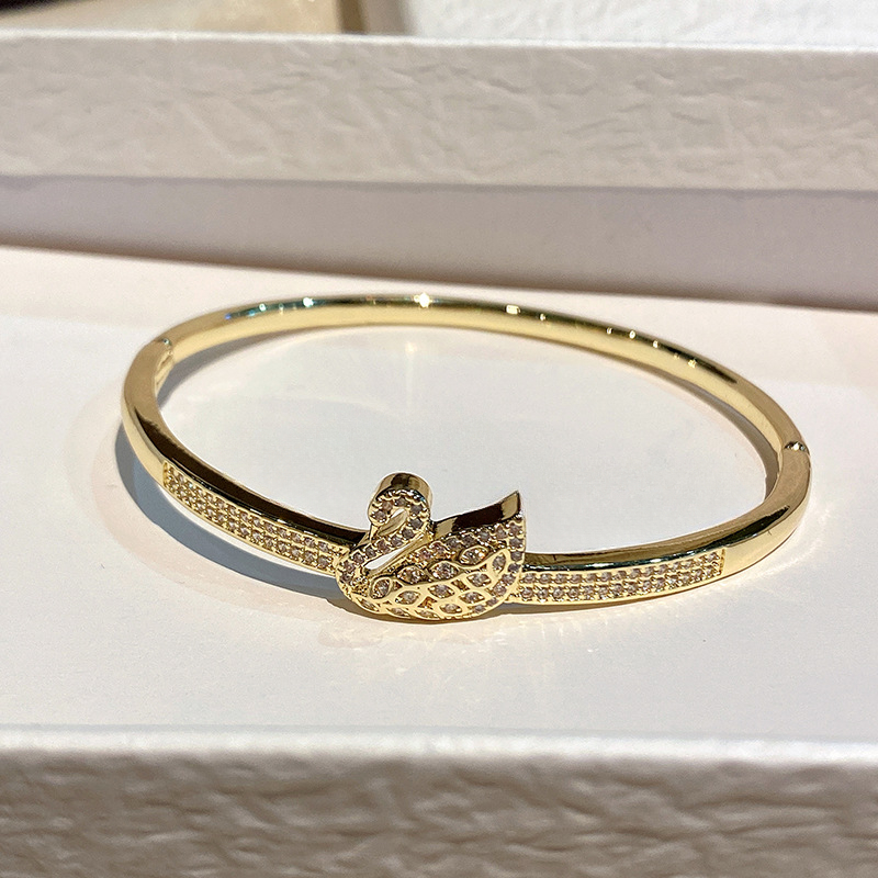 Fine 1 Jewellery Bracelet Jewellery Copper Gold Plated Swan with Cubic Zirconia Fashion Simple Versatile for Daily Wear and Special Occasion Gift High