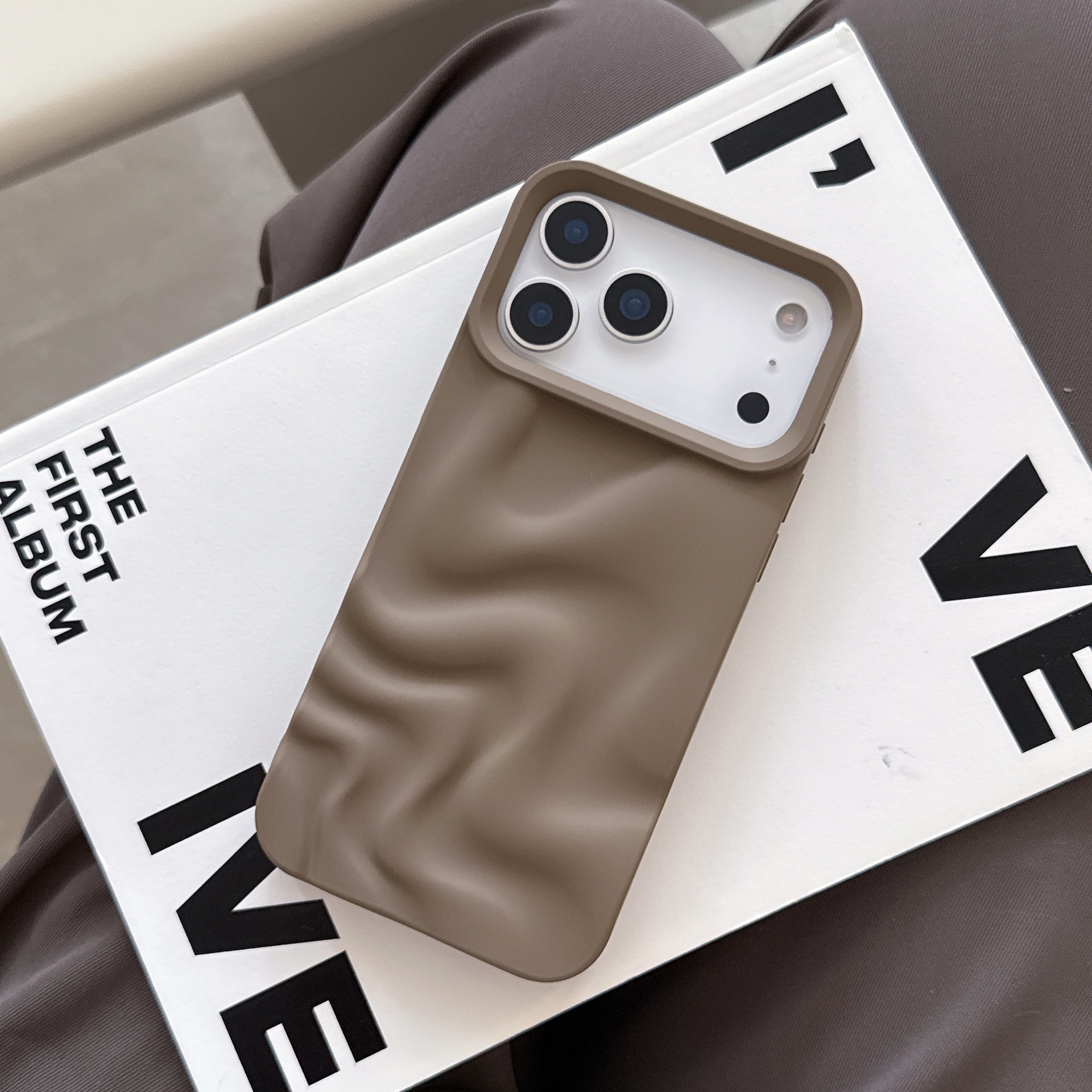 3D Irregular Water Ripple Phone Case iPhone 17 Pro Max Solid Color Compatible with Apple 16 15 Pro Matte