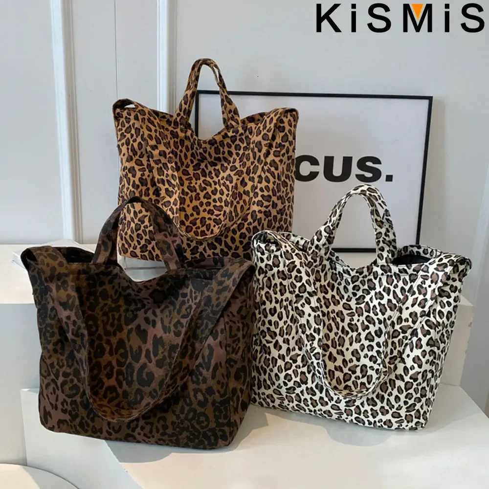 KISMIS Leopard Canvas Tote Bag for Women Casual Large Capacity Fashion Tote Yankee Shoulder Crossbody Bag Stylish Spacious K251128