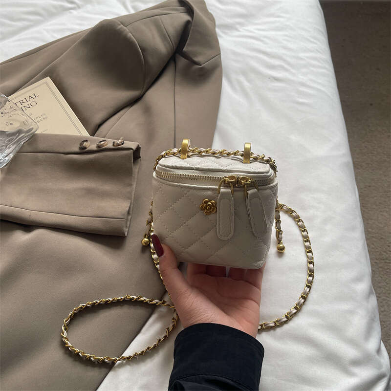 Shoulder bag Designer Handbag mini Luxury bags square diamond grid Fashion Retro Handheld Underarm High End Solid color hot selling travel festival bi